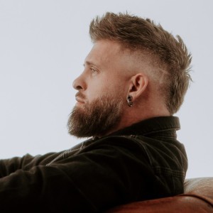 Brantley Gilbert — hip-hop artist profile photo