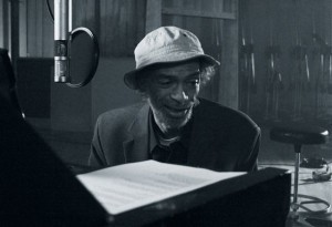 Gil Scott-Heron — hip-hop artist profile photo