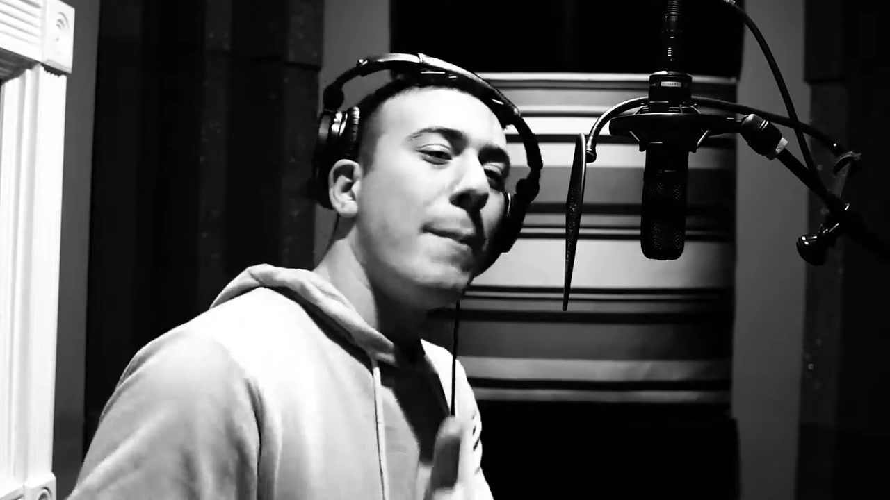 Elijah Kent in the Booth