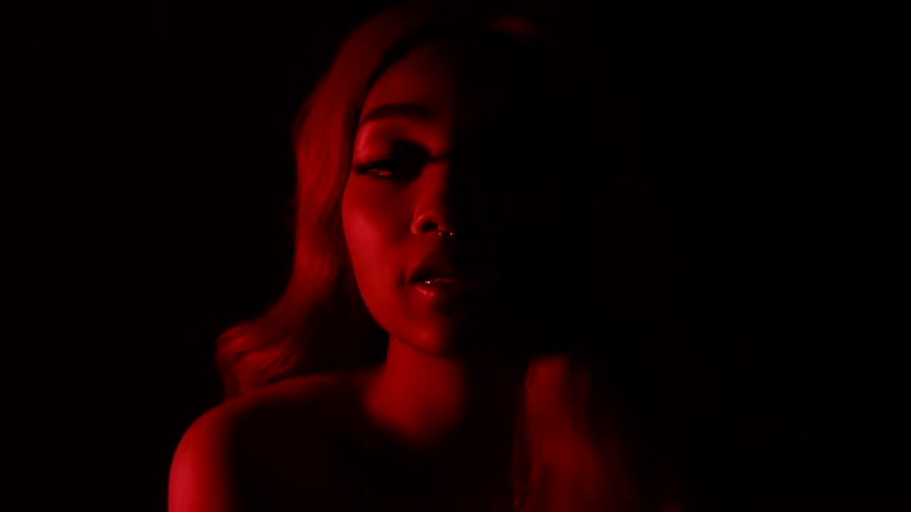 Jewels - Toxic Tendencies (Official Music Video)